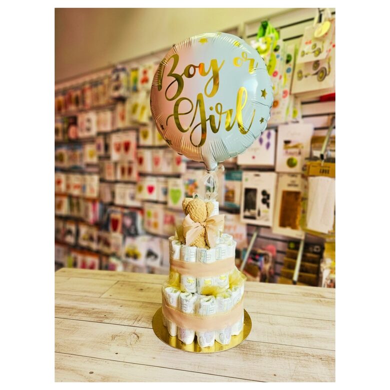 Pamperu torte “Lācītis” ar folijas balonu