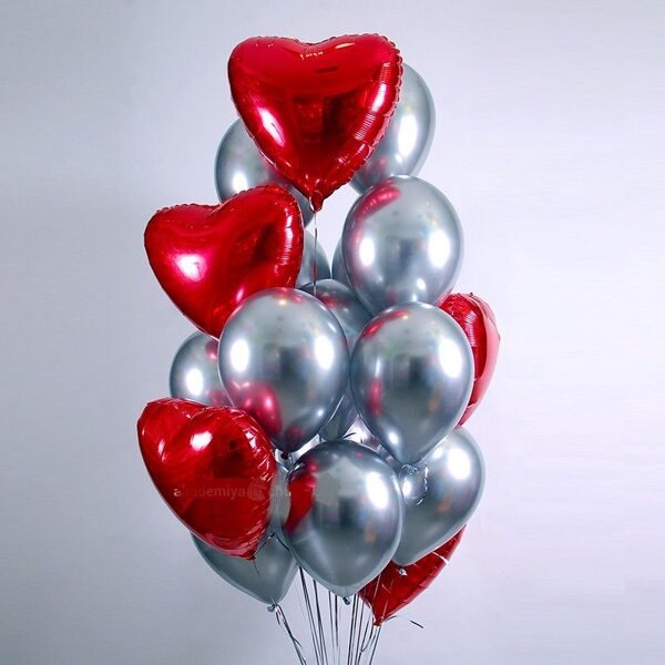 Komplekts "Sarkanas sirdis ar sudraba hrom baloniem" 